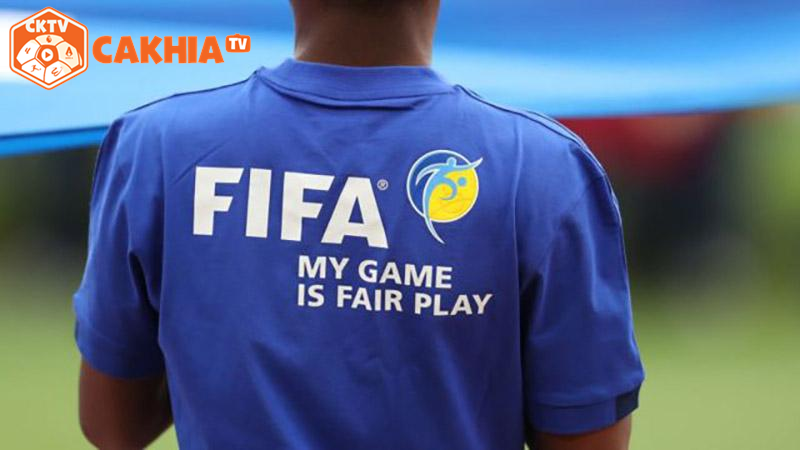 FIFA và cả thế giới khuyến khích tinh thần fair play trong bóng đá